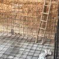 نیازمند نیروی ماهر یا نیمه ماهر