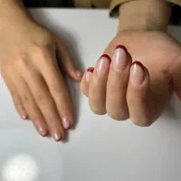 اموزش و خدمات کاشت ناخن