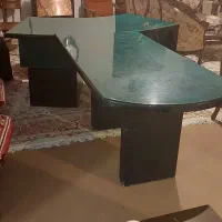 میز مدیریت ال وکنفرانس