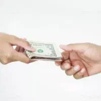 نیازمند ضامن A و B