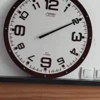 ساعت دیواری