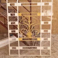 نرده محافظ و پنجره دوجداره نو نو
