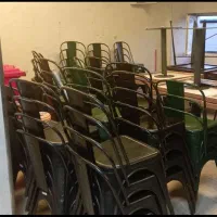 صندلی آهنی و پلاستیکی برند نظری