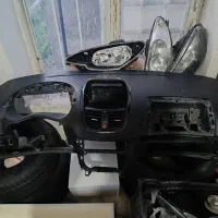 سینه 207 و جلو پنجره و چراغ ماشین و ایربگ