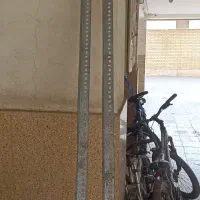 نبشی برای قفسه فلزی