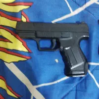 تفنگ اسباب بازی|اسباب‌‌بازی|پرند, فاز ۴|دیوار