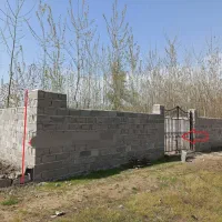 زمین چهار دیواری