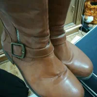 بوت قهوه ای عسلی و بوت مشکی نو