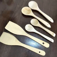 کفگیر و قاشق چوبی