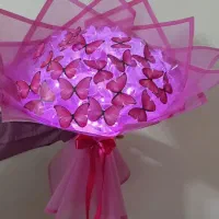 حراج ۵۰ درصد تخفیف دسته گل پروانه ای چراغدار