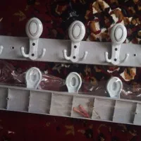 آویز  لباس دیواری|بندرخت و رخت‌آویز|تربت جام, حافظ|دیوار