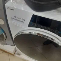 یخچال دوقلو ساید. لباس شویی کندی|ماشین لباسشویی و خشککن لباس|صحنه, |دیوار