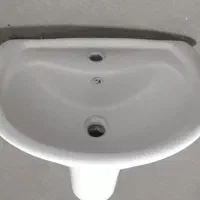 روشویی پایه کوتاه یا دیواری|لوازم سرویس بهداشتی|قم, شهدا|دیوار