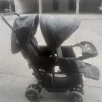 کالسکه دوقلو