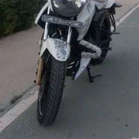 آپاچی 180