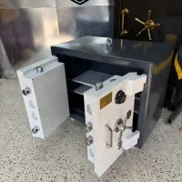 گاوصندوق زیرویترینی ۷۰۰ کیلویی دو درب|ابزارآلات|قزوین, |دیوار