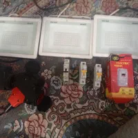 پروژکتور وفیوز و سه راهی