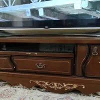 میز تلویزیون و پرده