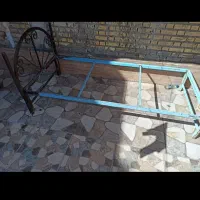 تخت یکنفره فلزی