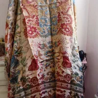 روی تختی نو نو