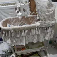 گهواره و کالسکه و کریر سالم و در حد نو