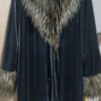 تعدادی لباس مجلسی سایز بزرگ موجود هس