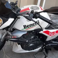 پیک موتوری ، در اختیار