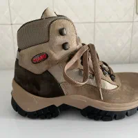 کفش کوهنوردی