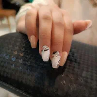 خدمات کاشت ناخن لمینت و ژلیش|خدمات آرایشگری و زیبایی|مشهد, فردوسی|دیوار