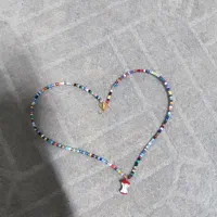 گردنبند و دستبند فانتزی در همه رنگ و همه مدل