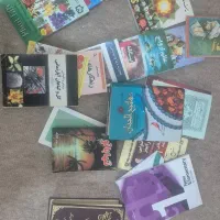 مجموعه ۳۰ عددی کتاب مختلف