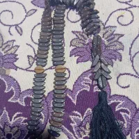 تسبیح دست بافت هسته خرما نقره کوب