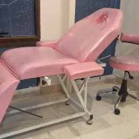 صندل و تخت تاشو سه تیکه برای سالن زیبایی