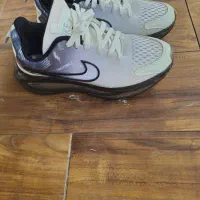 کتونی سایز 40