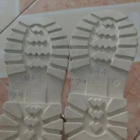 بوت دخترانه|کفش و لباس بچه|گلستان (تهران), |دیوار