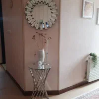 اینه ومیز