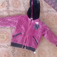 کاپشن دخترانه مناسب 2تا3سال کاملا نو استفاده نشده