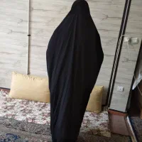 یک چادرمشکی مدل پروانه. ویک چادر ساده مشکی