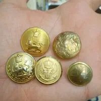 دکمه عتیقه برنجی