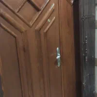 در آپارتمانی