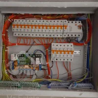 برقکار و عیب یابی برق خانه و آیفون و دوربین و...|خدمات پیشه و مهارت|نجف‌آباد, امام خمینی|دیوار