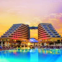 تور گروهی آنتالیا از وان