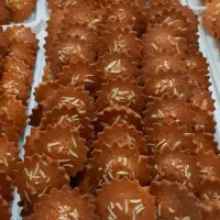 همکارخانوم براکارگاه قنادی نیازمندیم