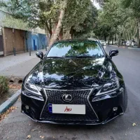 لکسوس Is 300 C (مشکی) کروک «معاوضه با ماشین»
