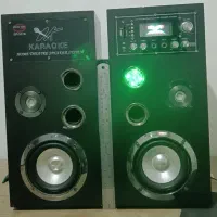اسپیکر شیک با نورپردازی معاوضه هم دارم