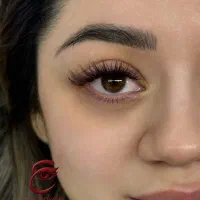 لیفت ابرو رایگان با انجام اکستنشن مژه ۲۵۰ تومانی