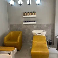 پرسنل هیرکات و براشینگ سالن ظفر با تابلو و مترو