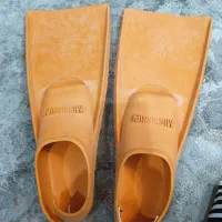 ساق بند و فین شنا..