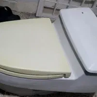 توالت فرنگی قدیمی