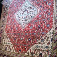 تعدادی فرش کارکرده